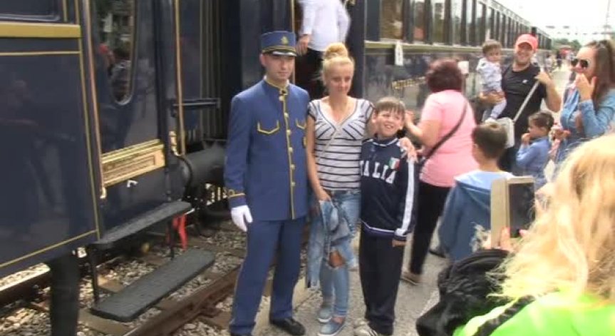 Малки и големи посрещнаха Ориент експрес в Русе