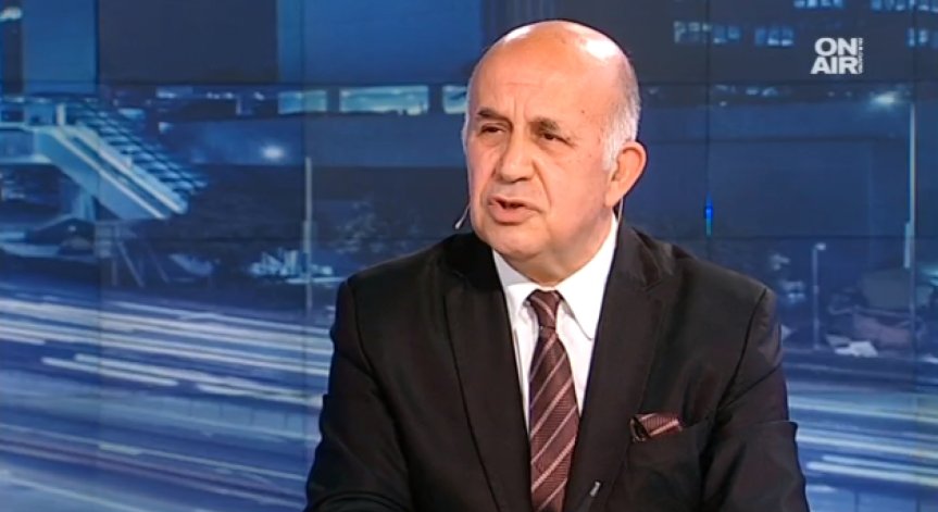 Една година 