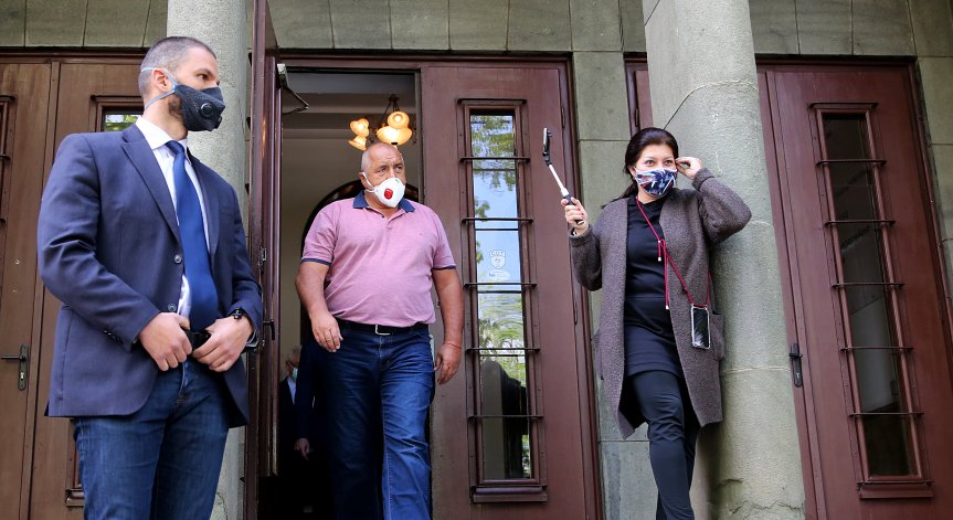 Лекарства за над 20 000 пациенти има в Центъра по заразни и паразитни болести