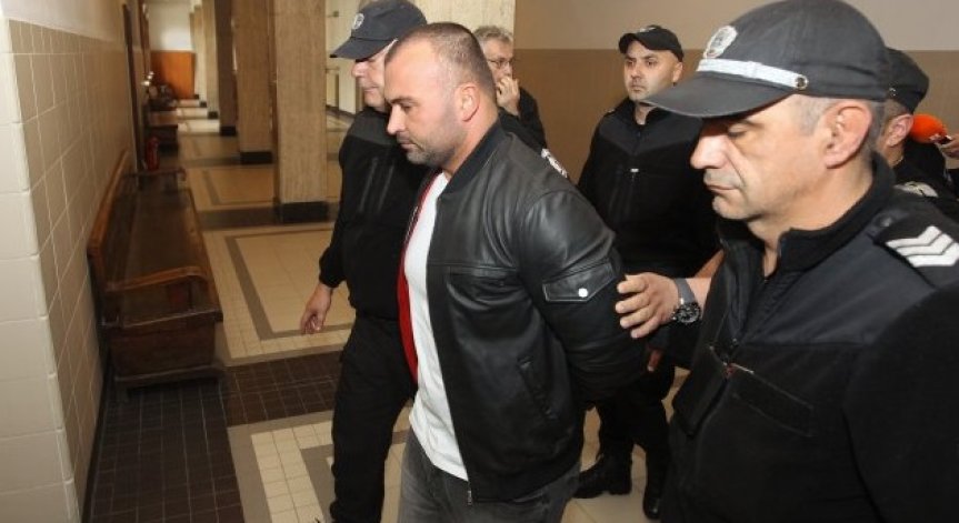 Любенов, летял с 200 пиян и дрогиран по Околовръстното, остава в ареста за убийство