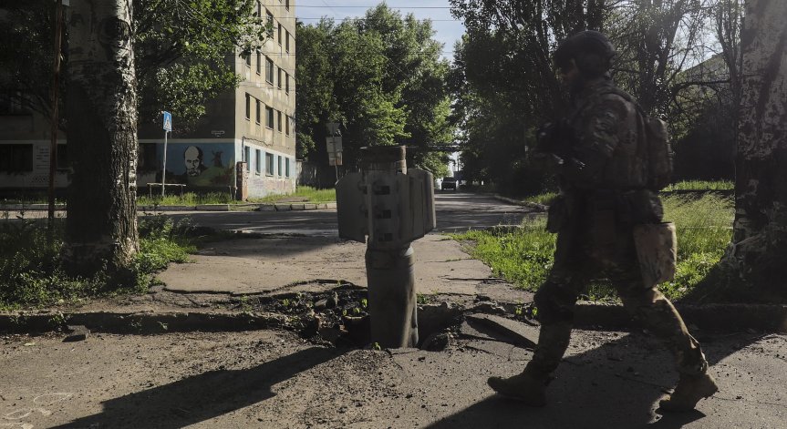 Русия: Офанзивата в Северодонецк е успешна, контролираме вече Метьолкине