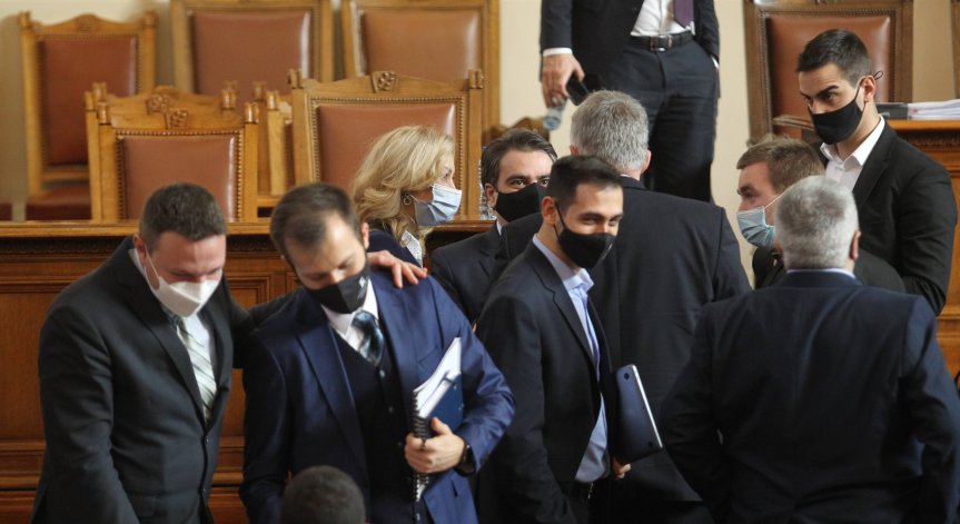 Депутатите гледат на второ четене Бюджет 2022