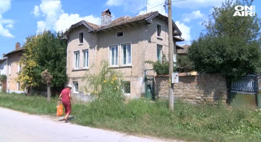 Немотия, обири и 260 лв. на месец - историята на баба Стойка Стаменова