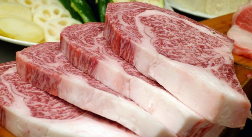 Лабораторно отгледано месо - спасение за изхранването на човечеството?