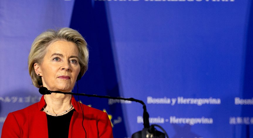 Историческо решение: ЕП ще съди ЕК заради 10,2 млрд. евро за Унгария