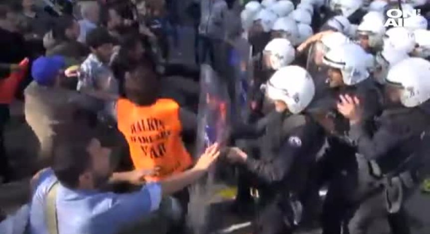 В Турция е обявен тридневен траур след атентата в Анкара