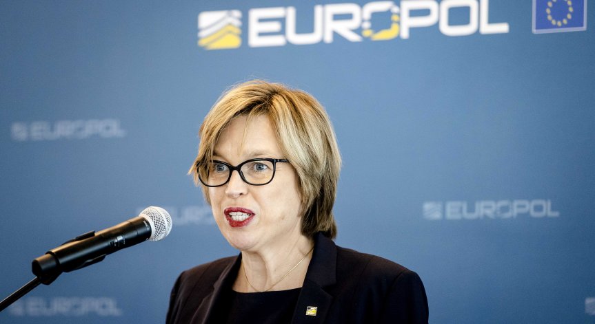 Директорът на Европол Катрин де Бол пристига на посещение у нас