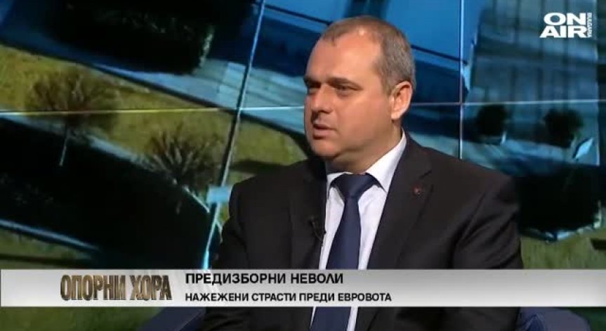 Поправките за неизбежна отбрана са съобразени с решението на КС, категорични са от ВМРО