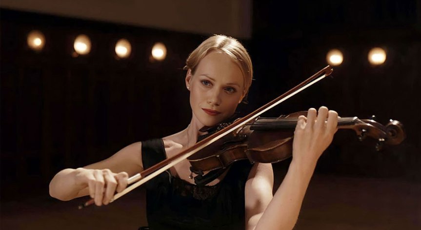 Вижте какво е Терезин, как Шон Пен играе с дъщеря си Дилън, а Рич Форестър ще ви разсмее 