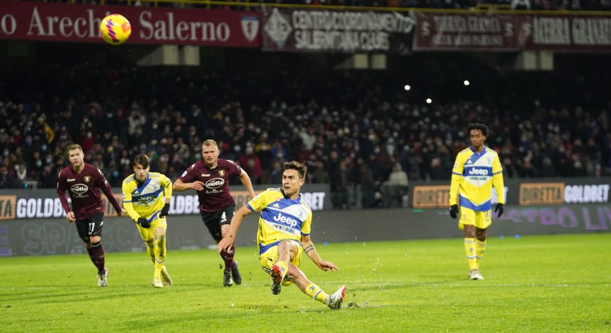 Футболен скандал в Италия - разследват 62 съмнителни трансфера в Серия 