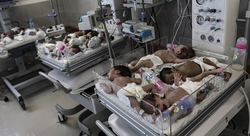 Не сте виждали нищо подобно: Болниците в Газа изнемогват, оперират хора с фенерчета