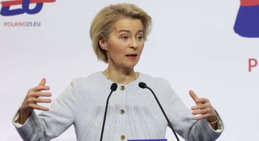 Фон дер Лайен участва в извънредна европейска среща на върха за Украйна в Париж.