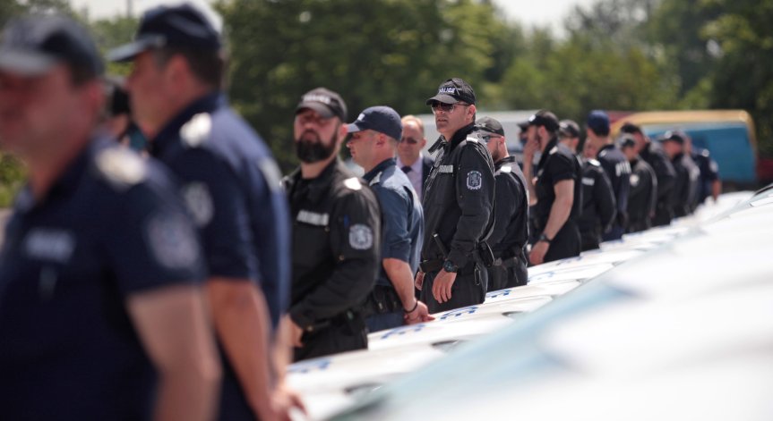 Бюджетната комисия реши: 20% увеличение на заплатите в МВР