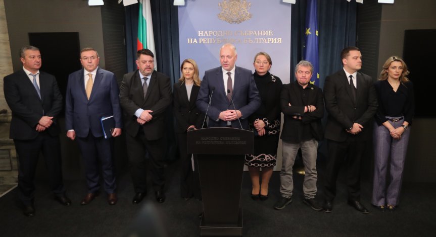 Оставката на правителството изпълни желанието на 75% от вас