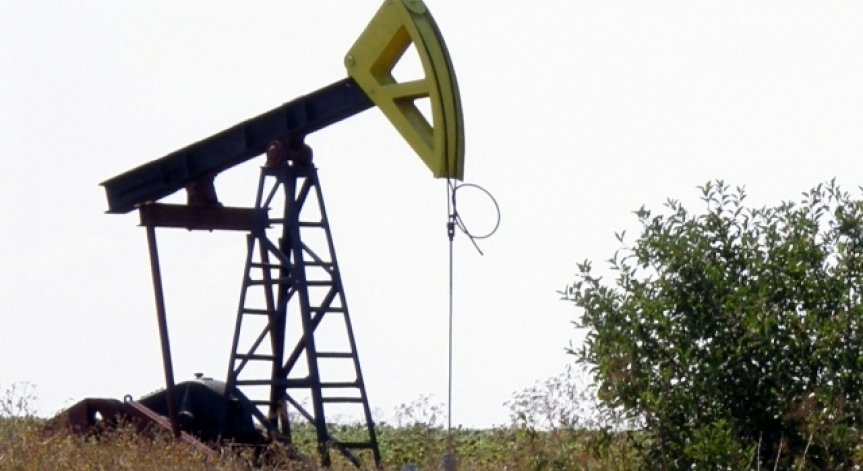 Цената на петрола Brent с рекорден спад от 2004 г. насам