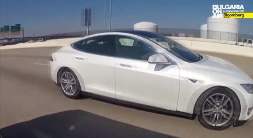 Tesla обещава до шест години да има технология за изцяло самоходни коли