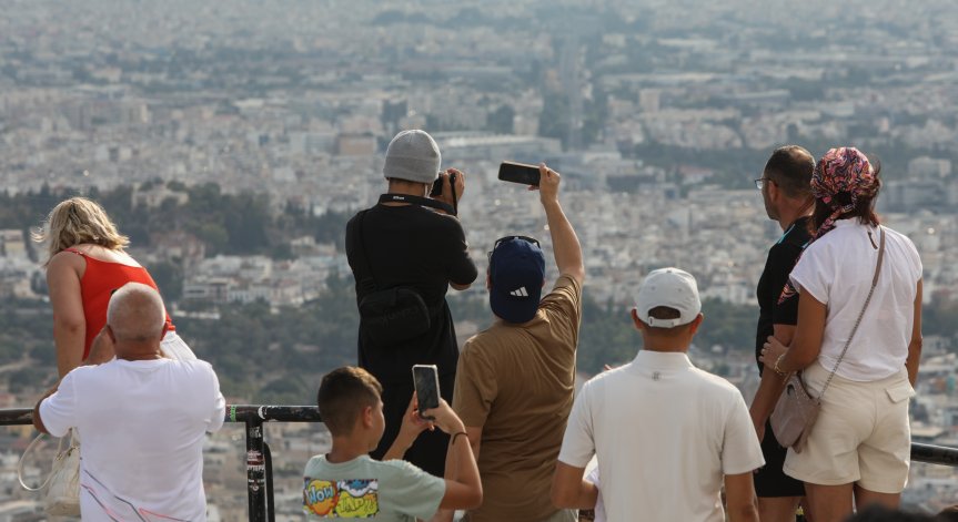 През летните месеци на Халкидики е пълно с туристи.