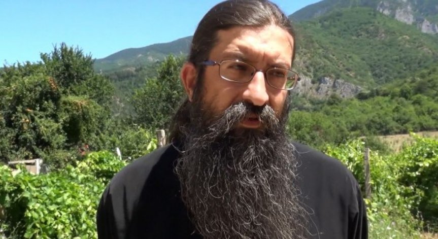 Светият синод освободи неочаквано игумена на Бачковския манастир