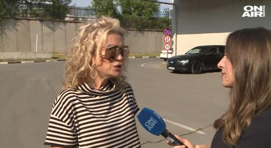 Кремена Халваджиян скандализира: Провинциалистите, които цапат, вън от София