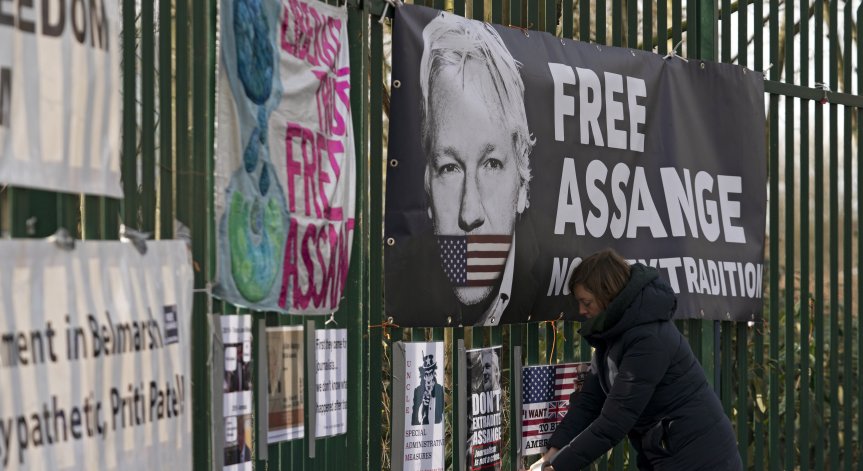 Джулиан Асандж се сдоби с ново обвинение
