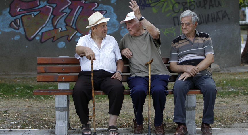 НСИ: Животът на българите се съкращава с още година и 7 месеца