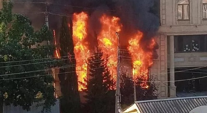 Неизвестни атакуваха православна църква и синагога в Дагестан, има загинал