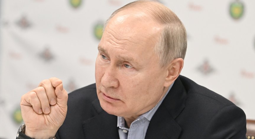 Путин за експлозиите в Иран: Потресаващо нападение срещу мирни хора