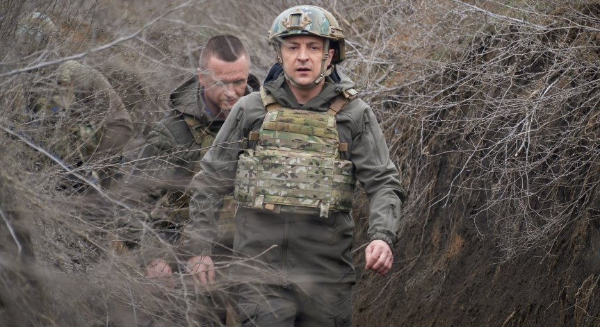 Сепаратисти взривиха украински войници в Донбас