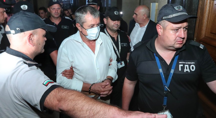 Колата е на стойност близо 1 милион евро.