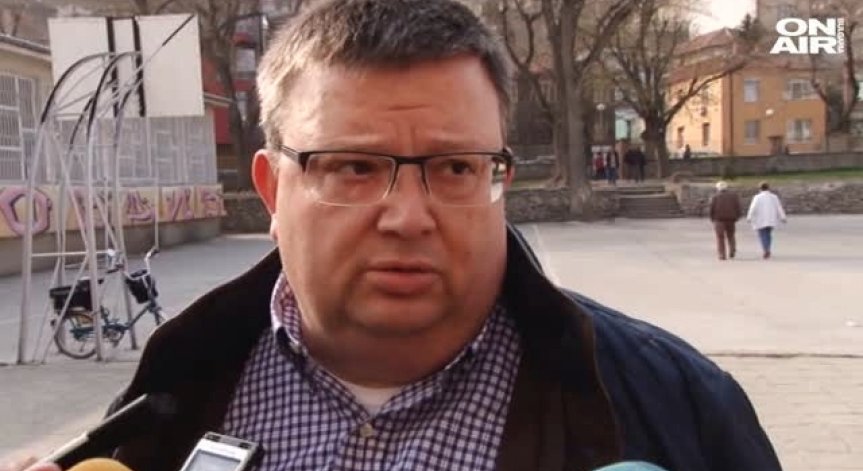 Сотир Цацаров поиска дисциплинарно освобождаване на трима прокурори