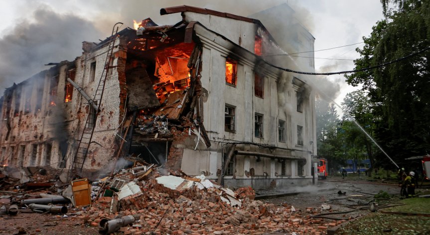 Има ранени.