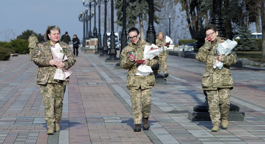 Над 40 000 военни украинки участват в борбата срещу руските сили