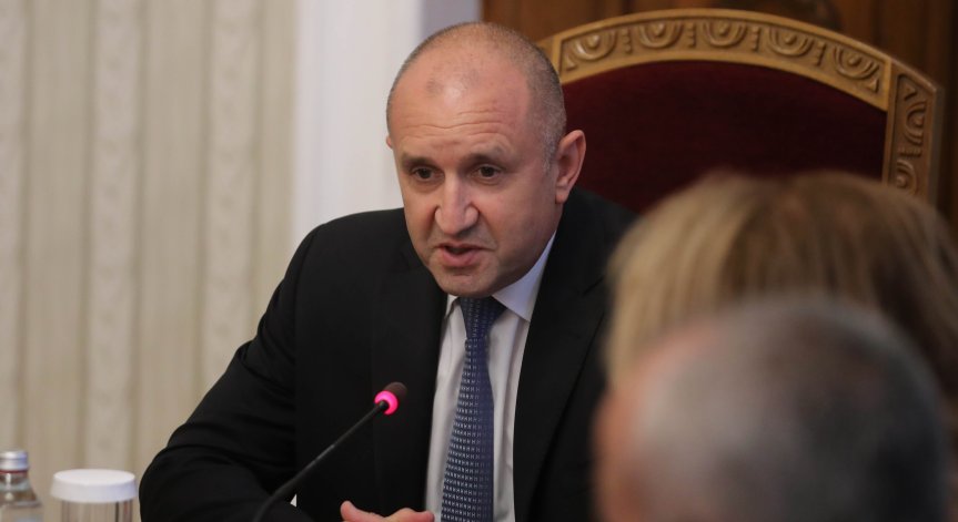 СДС: С искането си за референдум за еврото Радев сам си сложи черен печат