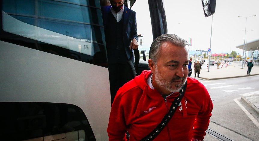 Двама футболисти напуснаха лагера на националите