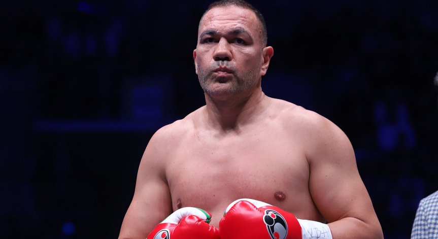 Кобрата нокаутиран: Пулев сдаде световната титла на Гасиев (+СНИМКА)