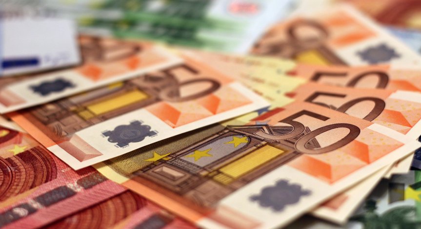 Близо 1 млрд. евро са влени в страната от емигранти за последните 9 месеца