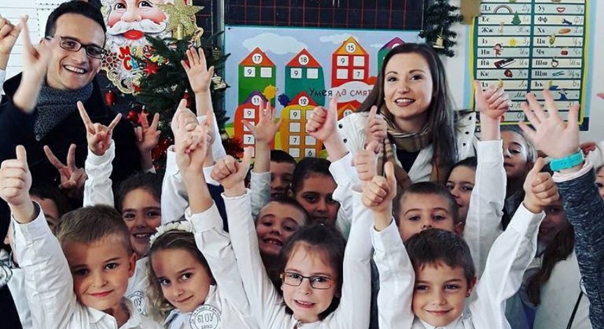 Лора Инджова и Симеон Белев провокираха деца да четат между редовете