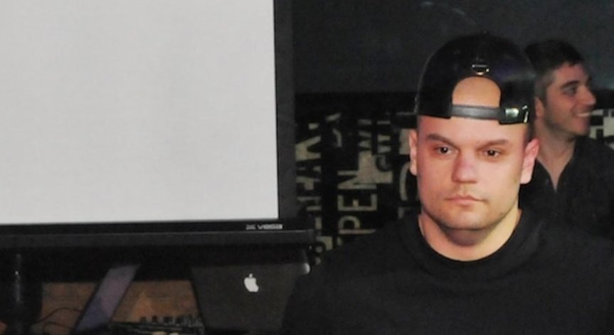 Рапърът Кристо спешно търси кръводарители за майка си