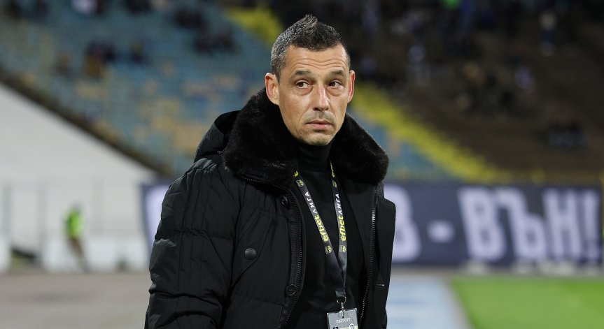 Томаш: Все още имам действащ договор с 