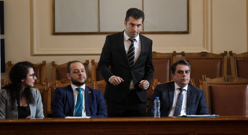 Парламентарен контрол с Петков, вицепремиерите и 10 министри