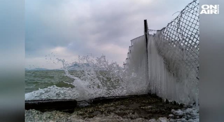 Полярен студ скова Европа и уби 8 души в Полша!
