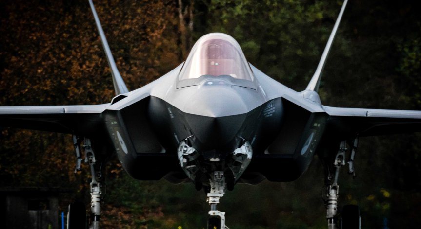 Отложиха производството на изтребителите F-35