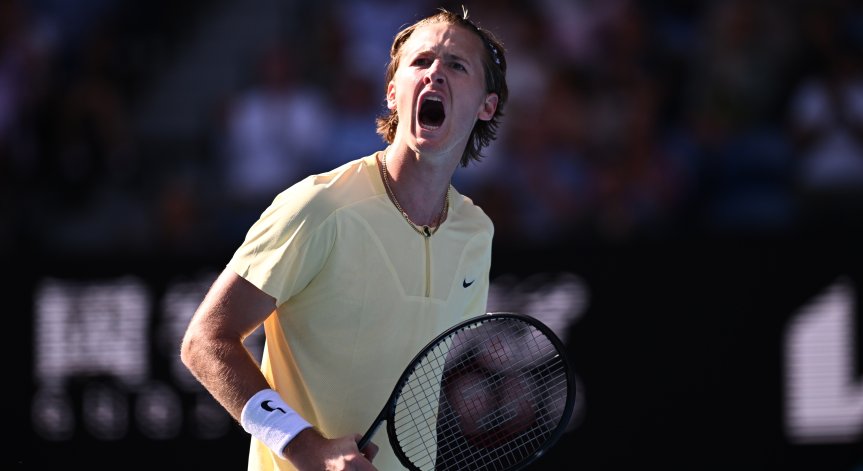 Приказката продължава: Корда отстрани Хуркач и е на 1/4-финал в Мелбърн