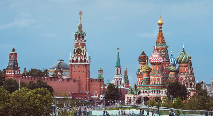 Заможни руснаци плащат средно по $3,2 млн. за апартамент, за да станат съседи на Путин