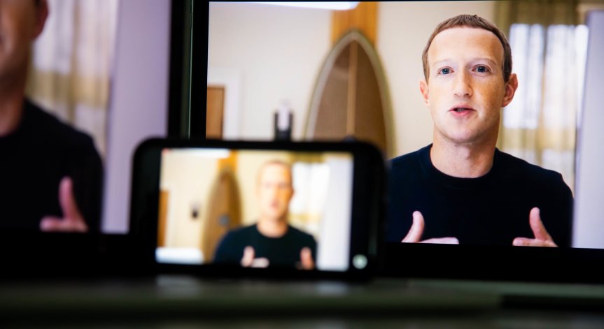 Богатството на Зукърбърг се топи, шефът на Facebook обедня със $70 млрд.