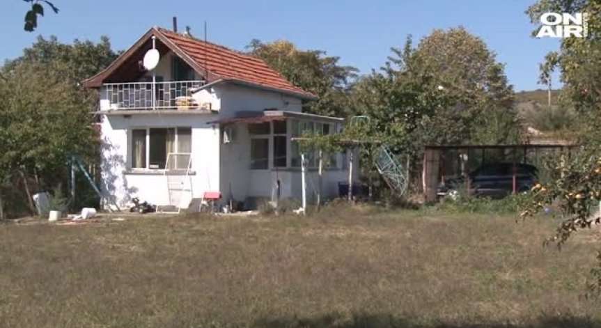 Баща уби 17-годишната си дъщеря, след което се самоуби