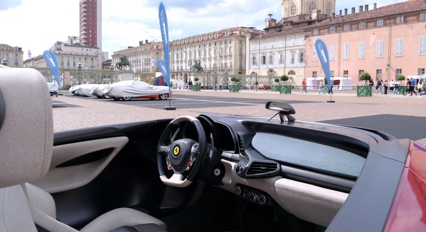 Салвини със силни думи на автоизложението в Торино.