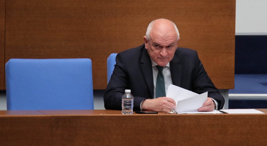 Главчев разпореди отмяна на решението за създаване на болницата 