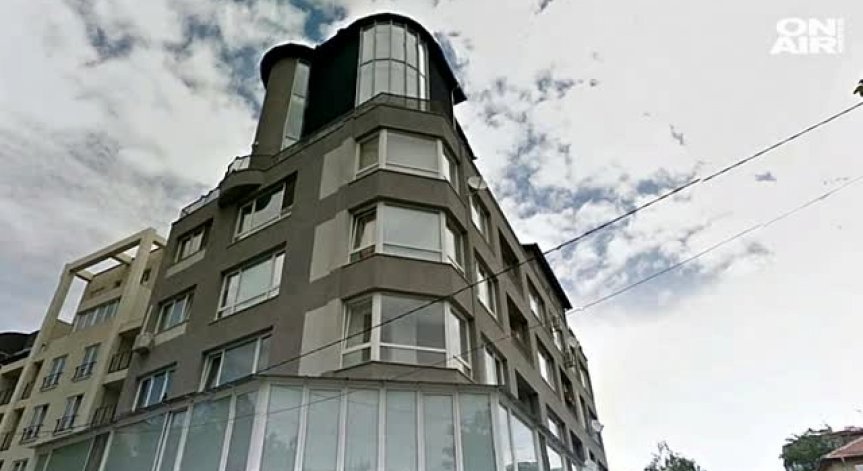 Пламен Георгиев ще изгуби навесите на 186-квадратната си тераса