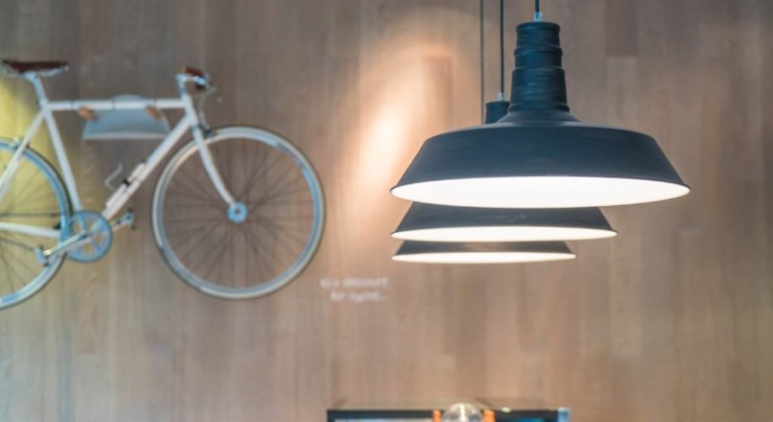 Цветната температура на светлината влияе върху възприятието на помещението и настроението на обитателите.